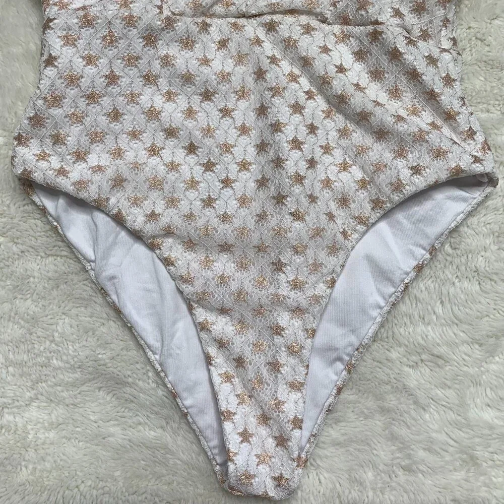 Soah Women's Sienna Printed Lace One Piece Swimsuit Size Small